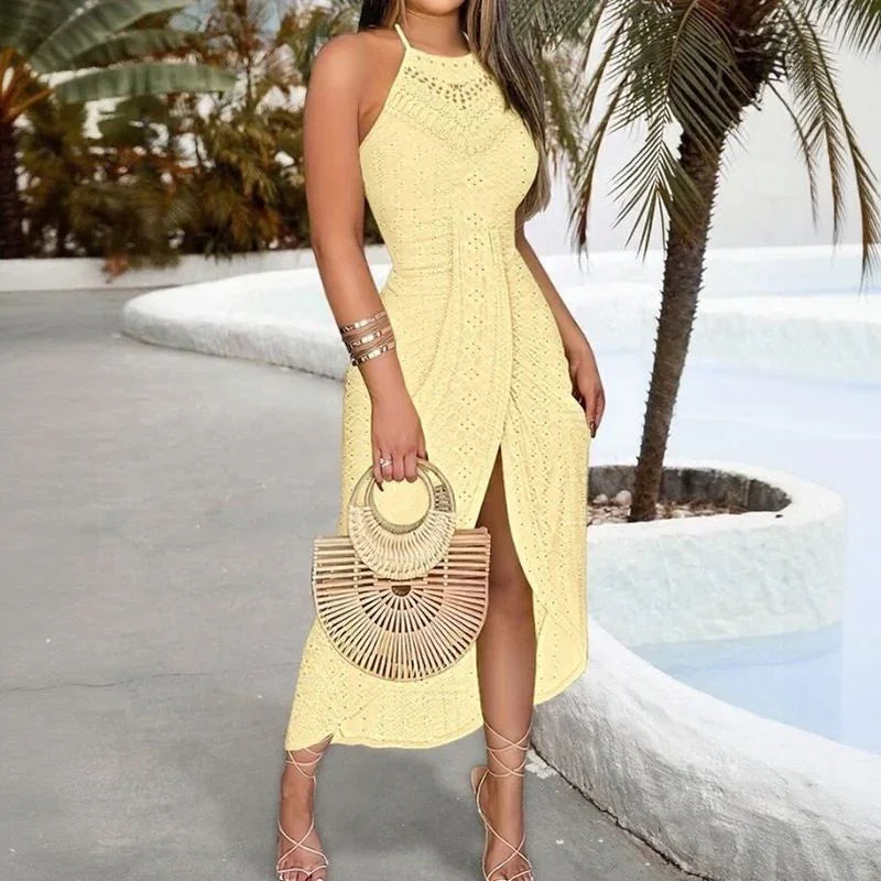 Vestido Solare™ em Tecido Bordado Vazado com Fenda Frontal